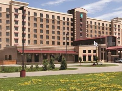 Embassy By Hilton Minneapolis North